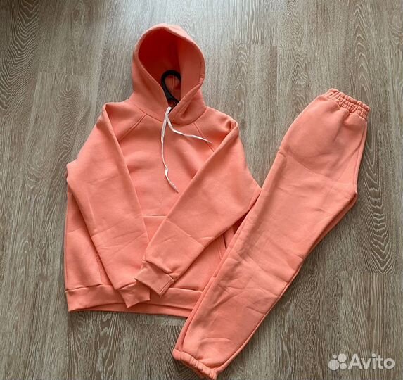 Спортивный костюм новый женский