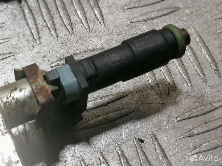 Форсунка двигателя Chevrolet Aveo 2005-2011