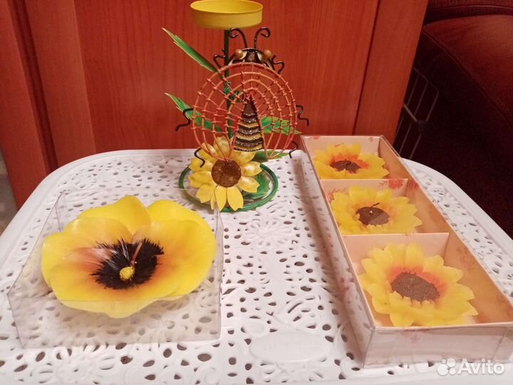 Подсвечник со свечами