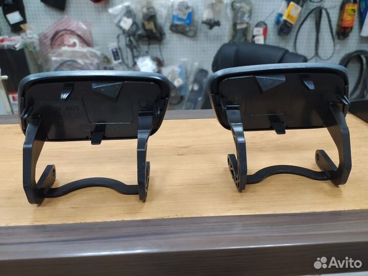 Крышка омывателя фар левая Audi A4 B8 07-12