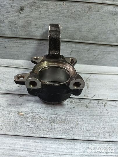 Кулак поворотный голый ока