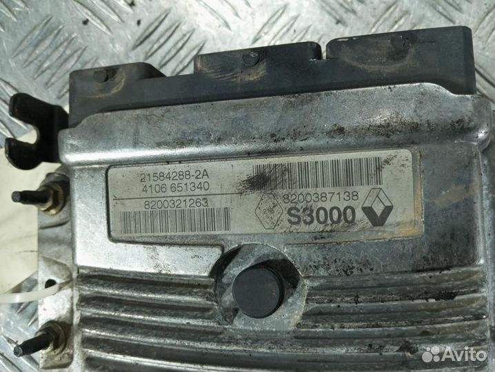 Блок управления двигателя 8200387138 Renault Scenic (2003-2009)