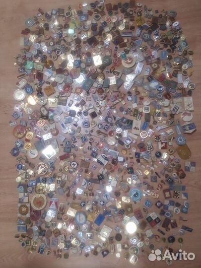 Продаю значки СССР спортивной тематики