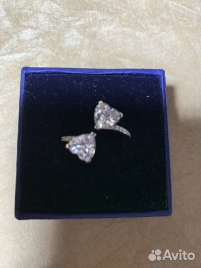 Swarovski кольцо 18,5