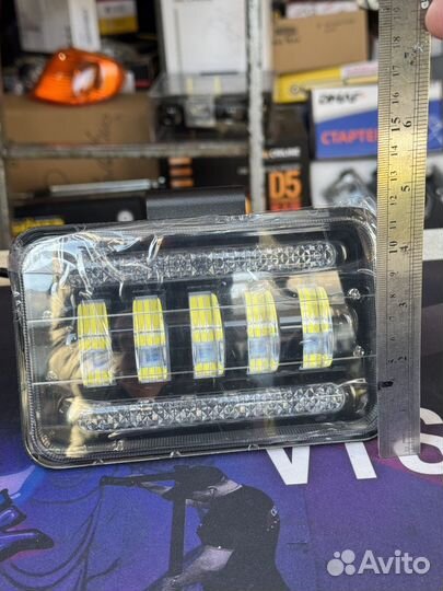 LED фара универсальная