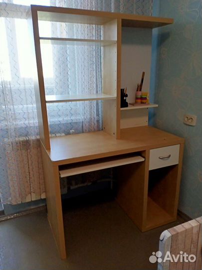 Стол компьютерный школьный игровой письменный