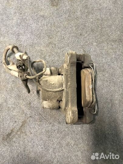 Суппорт передний левый VAG 8E0615123A