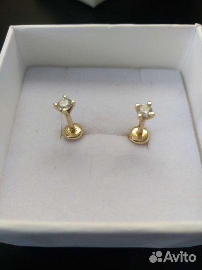 Золотые серьги с бриллиантами