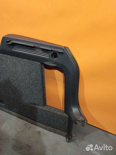 Обшивка багажника Volkswagen Tiguan 5N1