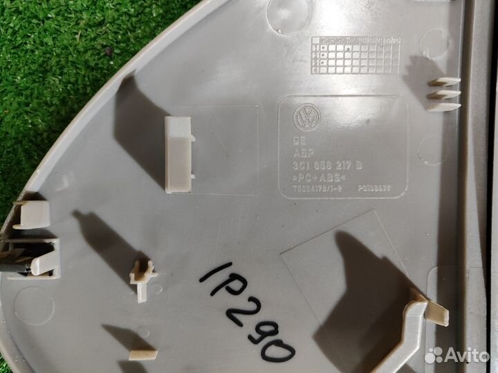 Накладка на торпедо Volkswagen Passat B6