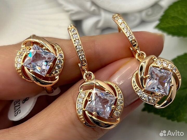 Серьги и кольцо, кристалл, покрытие золото