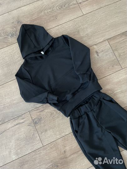 Новый детский спортивный костюм 98 размер