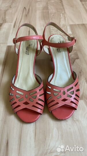 Босоножки respect 38