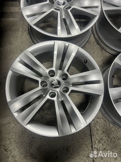 Оригинал Литые диски Skoda 5x112 R17 Чехия