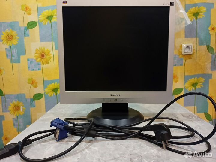 Монитор viewsonic и колонки genius нерабочие