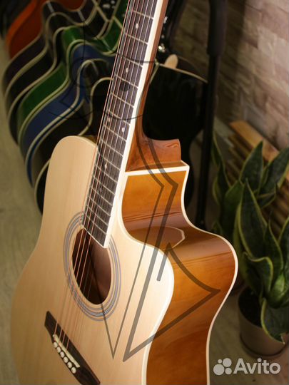 Электроакустическая гитара