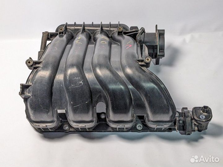 Коллектор впускной Nissan Serena C26 MR20 2013