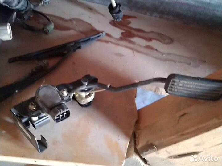 Вакуум с главным тормозным toyota sienta