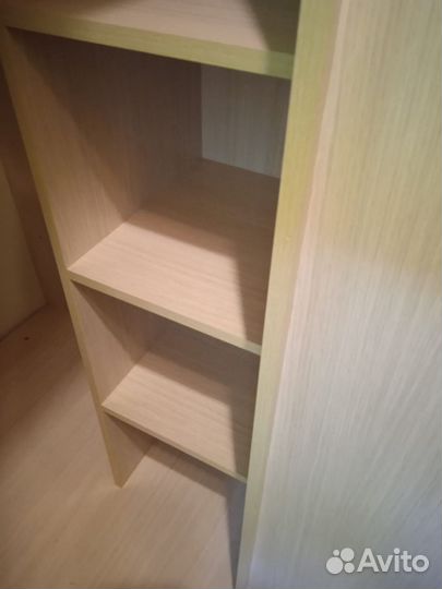 Детская кровать чердак со столом и шкафом