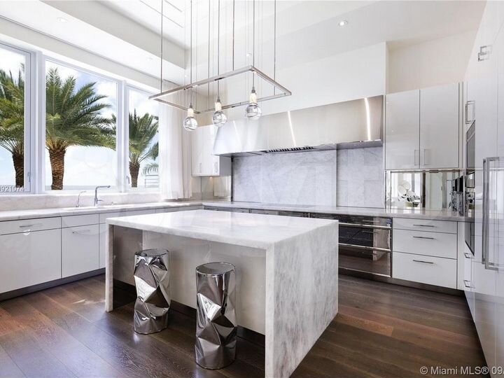 3-к. квартира, 70 м², 3/4 эт.