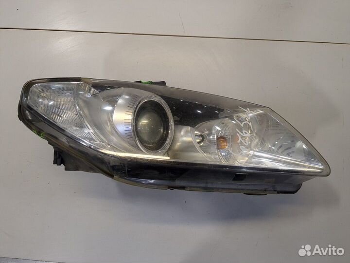 Фара (передняя) Seat Exeo, 2010