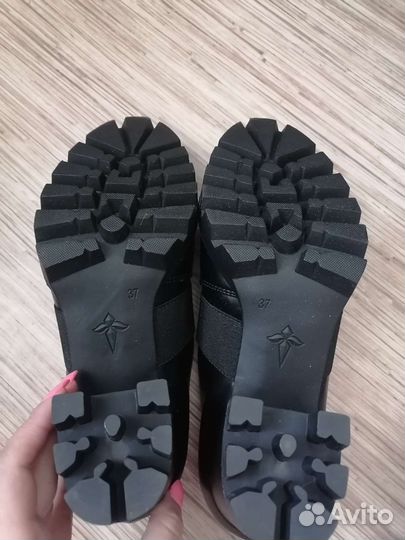 Новые Туфли женские 37 размер