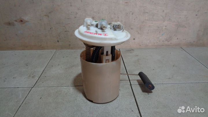 Насос топливный Renault Logan 1