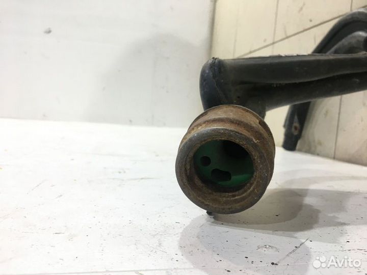 Топливно-заливная горловина