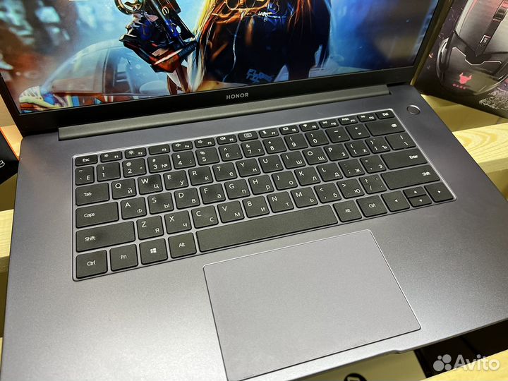 Свежий ультрабук Honor SSD 512Gb