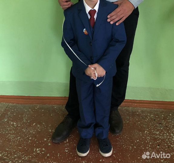 Костюм школьный