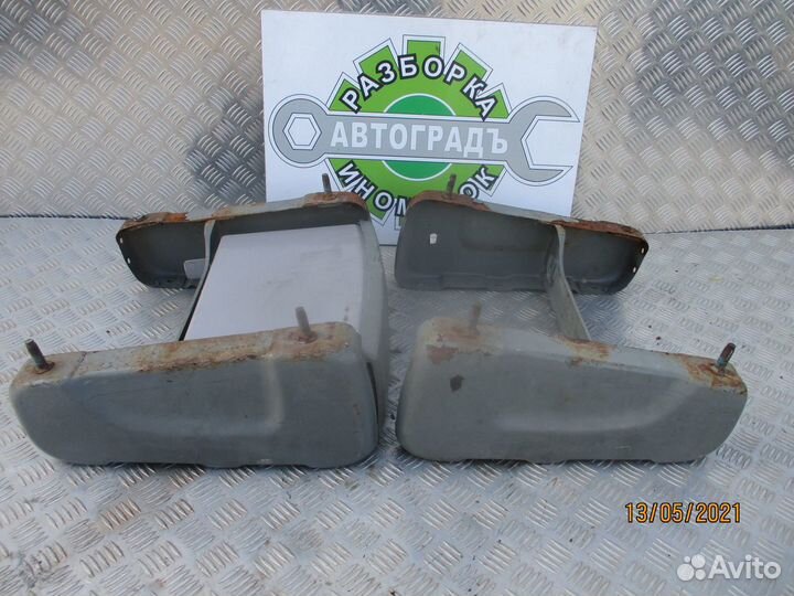 Подиум передних сидений Dodge Caravan 3 цена за шт