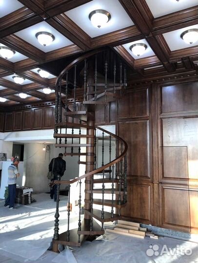 Деревянный потолок из массива дерева