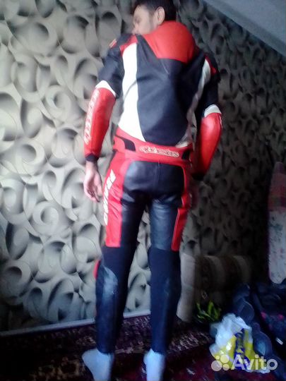 Комбинезон для мотоцикла
