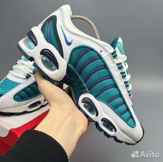 Стильные Nike Air Max Tailwind 4