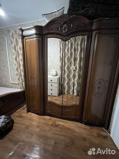 Шифонер и кровать