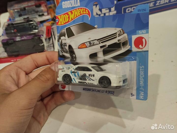 Машинки hot wheels