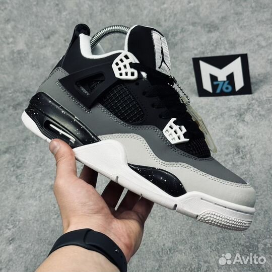 Кроссовки Nike air jordan 4 retro