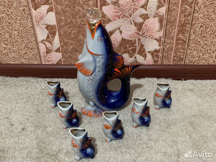 Фарфоровый сервиз.рыбки