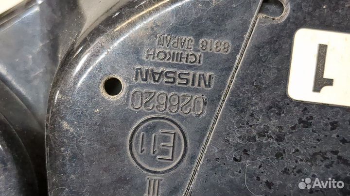 Зеркало боковое правое Infiniti QX56