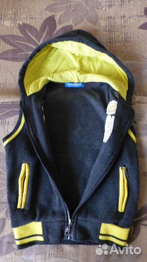 Жилет теплый для мальчика 4-6 лет., 122 разм