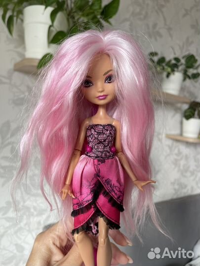 Кукла Ever After High