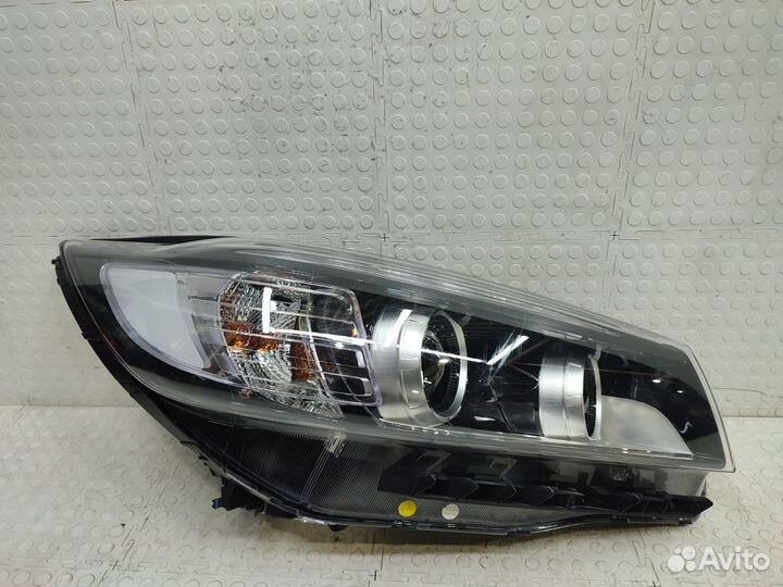 Фара правая Kia Sorento 3 Prime UM 2014-2018