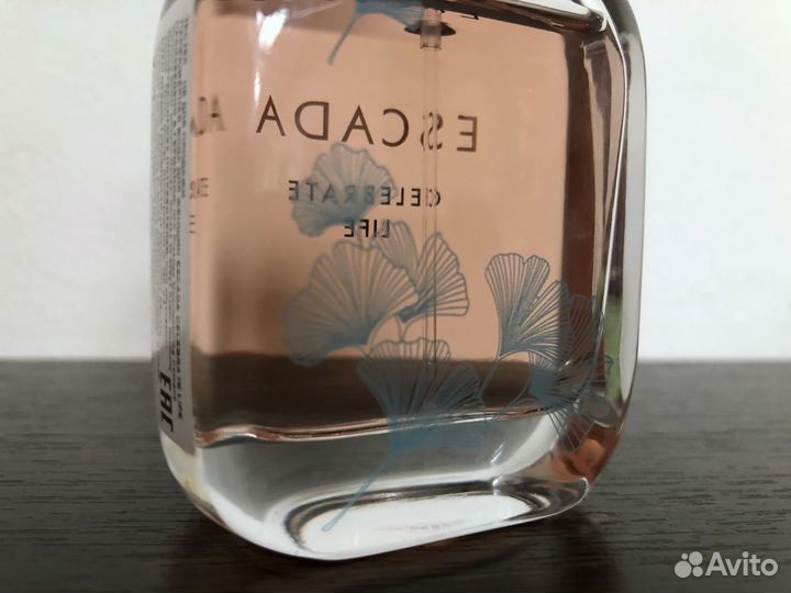 Escada Celebrate Life (Оригинал)