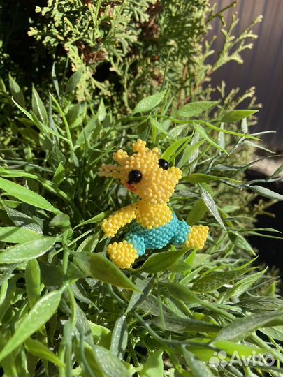 Жираф из бисера