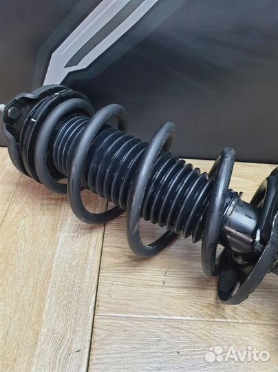 Амортизатор передний правый Hyundai SantaFe 2022