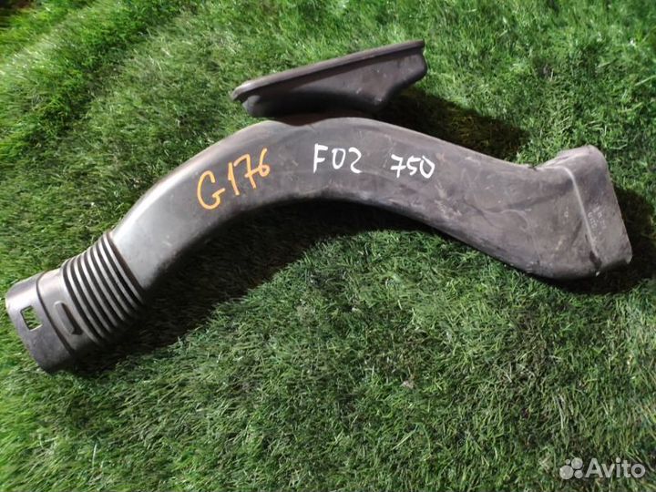 Воздуховод Bmw 750I F01 N63 2011