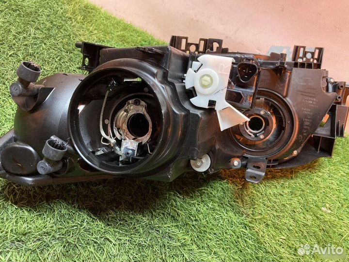 Фара правая Mazda Cx-7 2007-2012