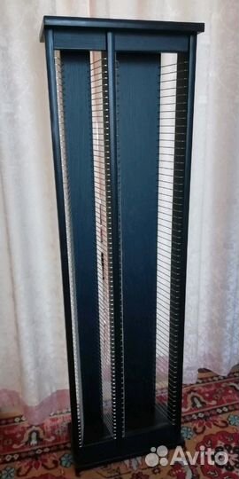 Подставка для дисков