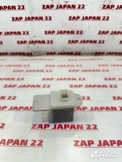 Реостат печки Mitsubishi L200 K74T 4D56 2002