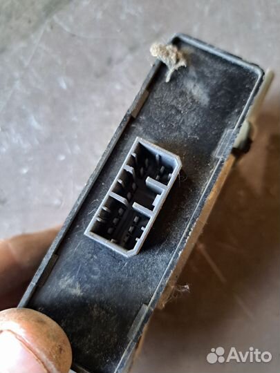 Блок управления двери Honda Inspire